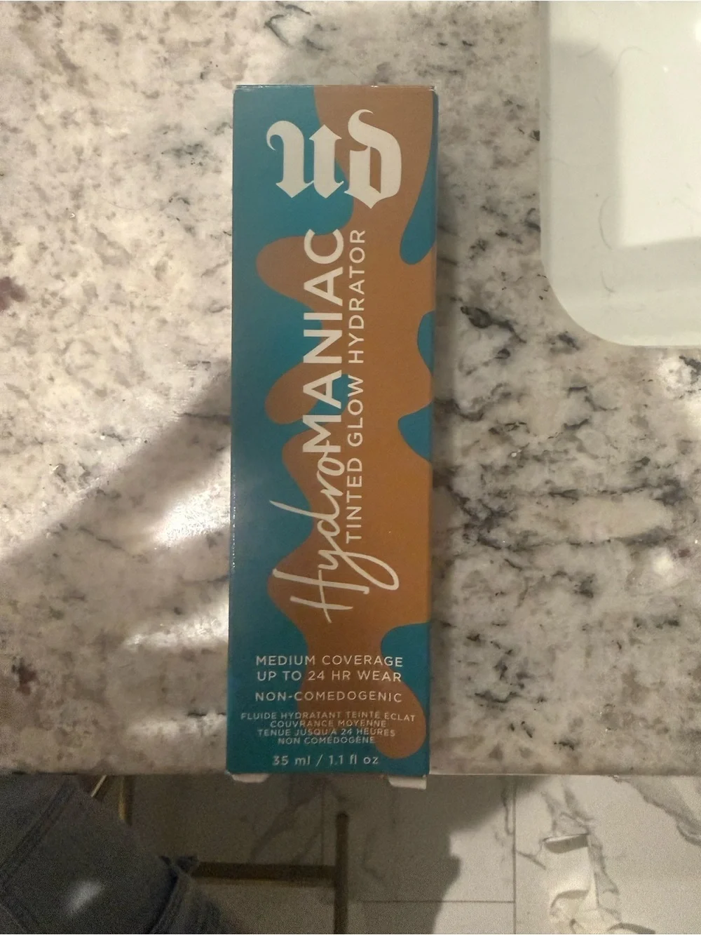 New Urban Decay Hydromaniac Tinted Glow Hydrator - Medium 55